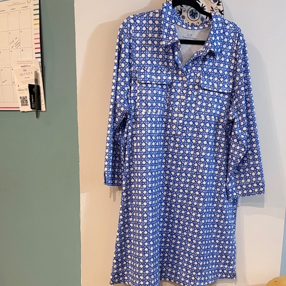 VINEYARD VINES PERFORMANCE STYLE DRESS - Picture 1 of 9